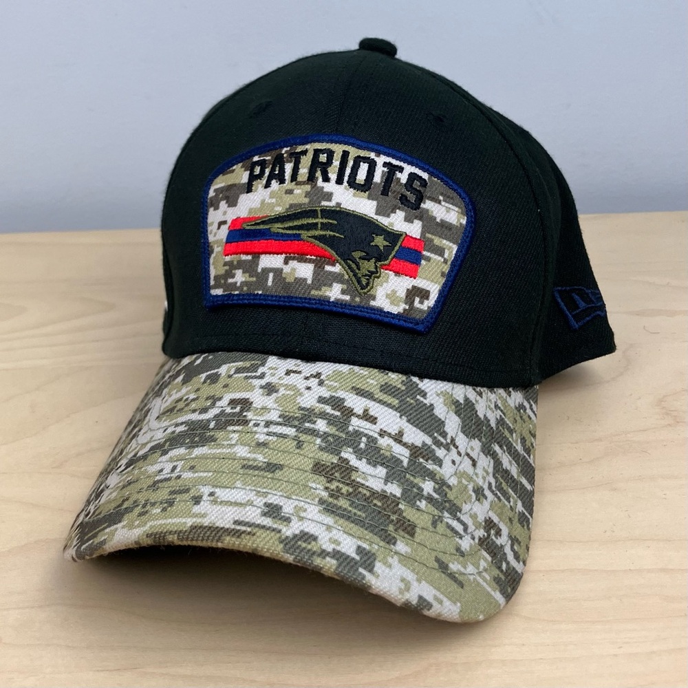 New Era 39Thirty New England Patriots NFL Fitted Hat Size M/L Salute To Service